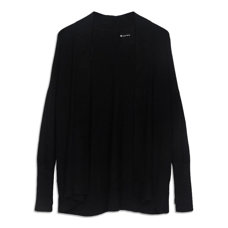 Cashlu Drop-Shoulder Knit Wrap