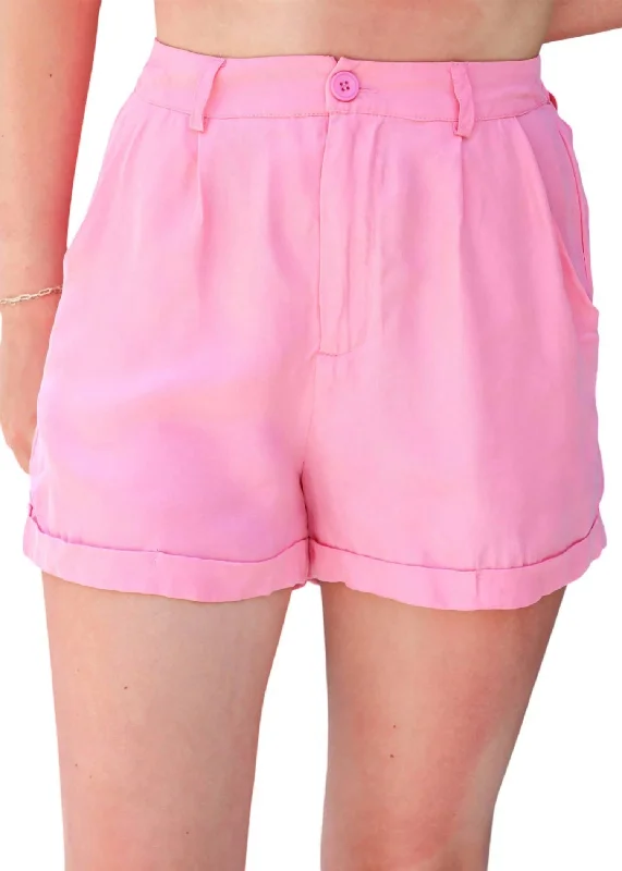 Stay True Cuffed Shorts In Pink