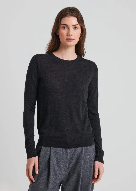 Merino Wool Classic Crewneck W116C02Y